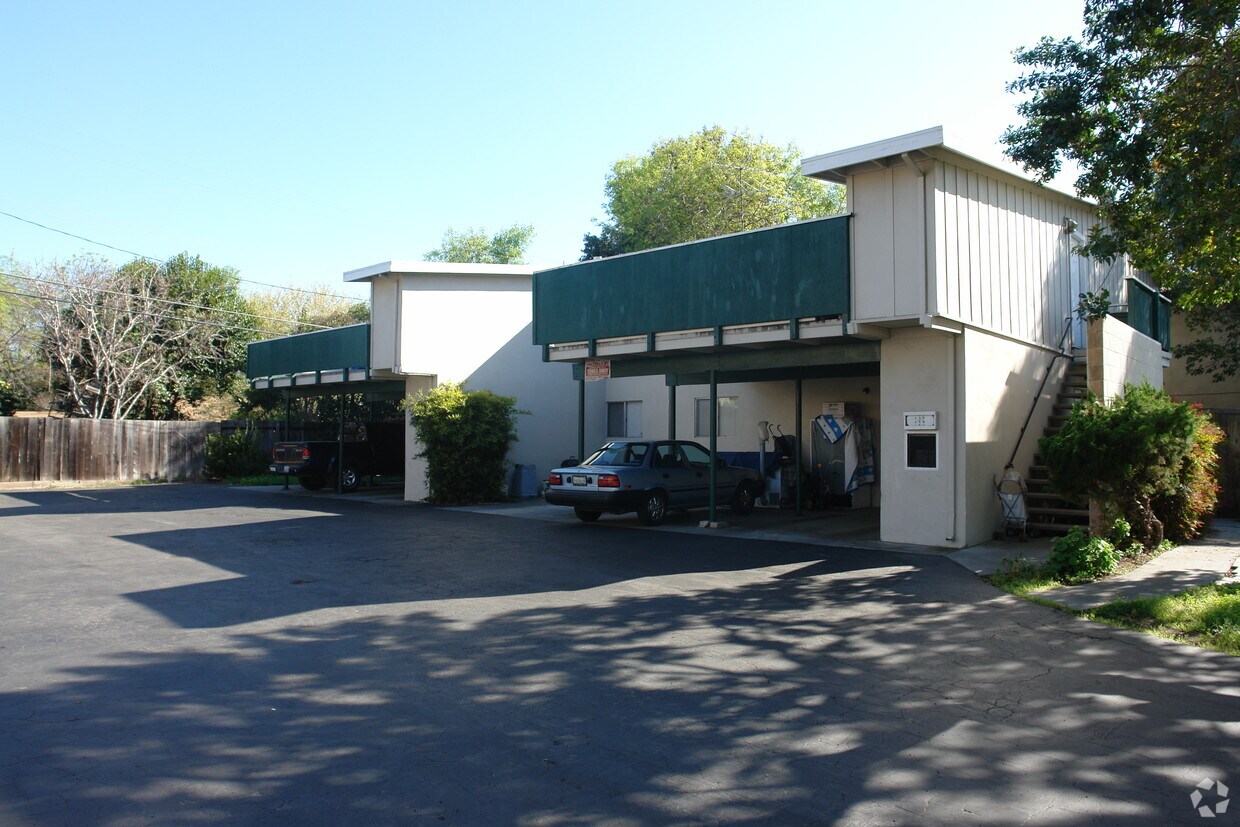 Foto del edificio - 155 Hamilton Ave