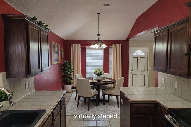 Building Photo - 212 Cambridge Dr