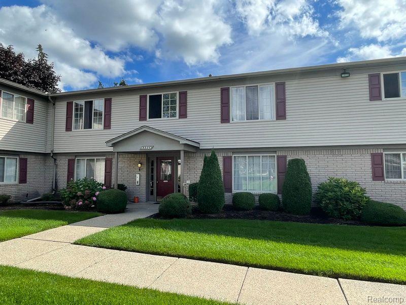 43964 Freeway Dr Unit 68, Sterling Heights, MI 48313 Condo for Rent