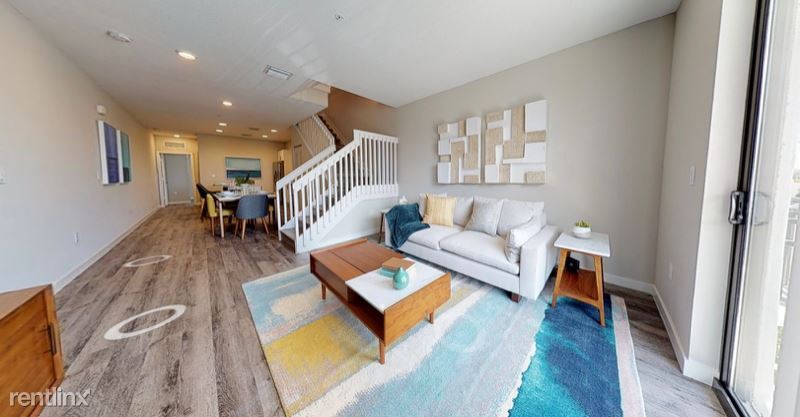 Foto principal - 10510 SW City Center Blvd