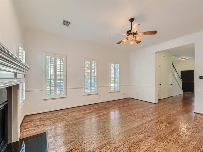 Building Photo - 2623 Shady Acres Ct