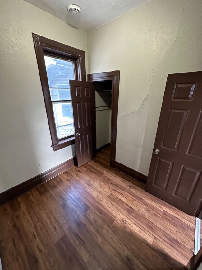 Foto del edificio - 1629-1631 S 7th St. (5 Unit)