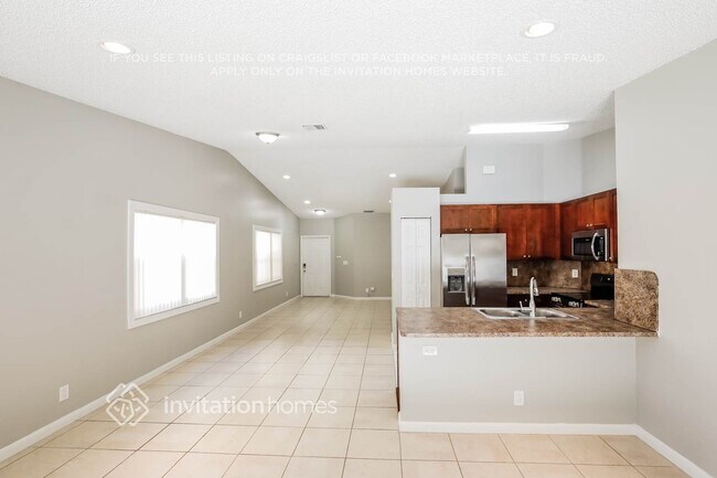 Building Photo - 119 NW 44th Terrace