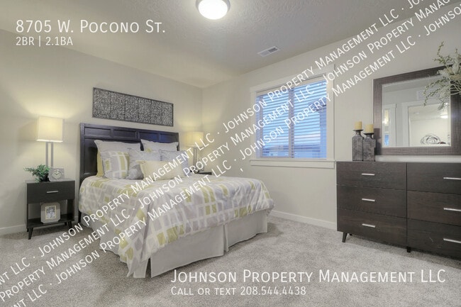 Building Photo - 8705 W Pocono St