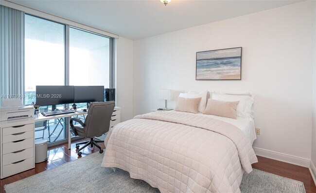 Foto del edificio - 2641 N Flamingo Rd