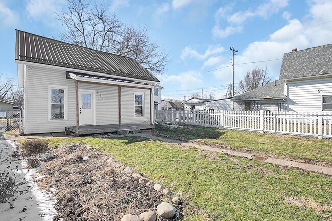 Foto del edificio - 131 S 2nd St