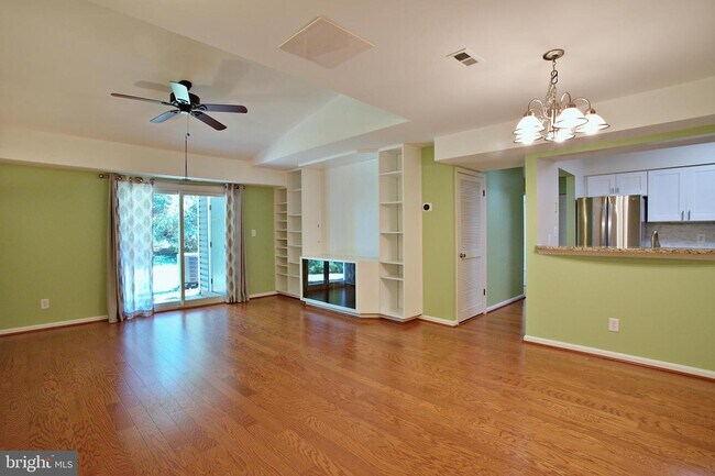 Foto del edificio - 13573 Orchard Dr