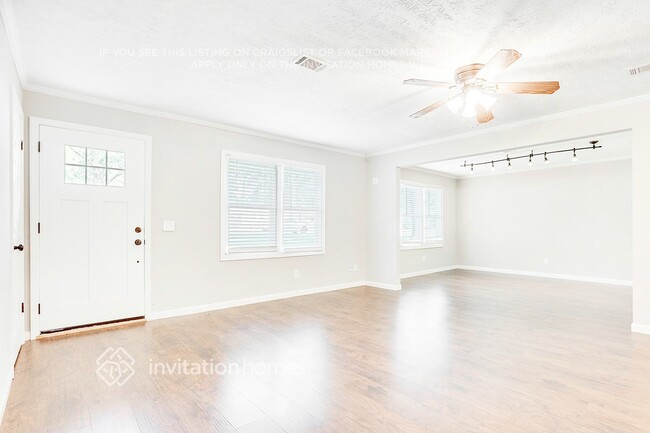 Building Photo - 3772 Villa Ct