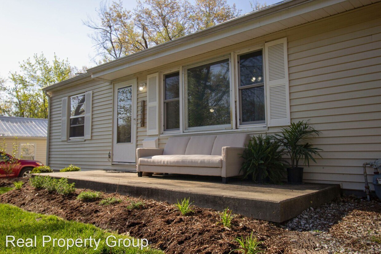 Primary Photo - 2 br, 1 bath House - 1414 Lowe St.