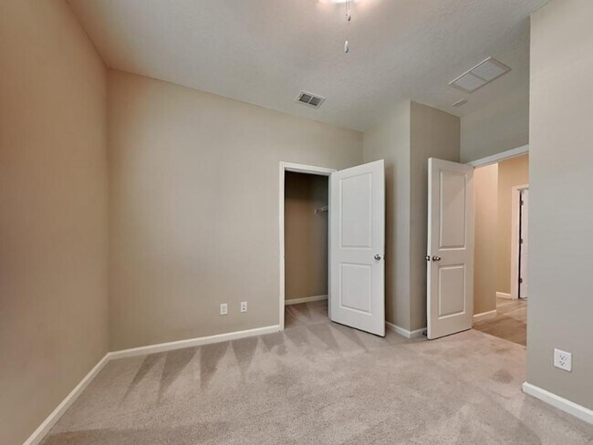 Building Photo - 2445 Laylas Wy