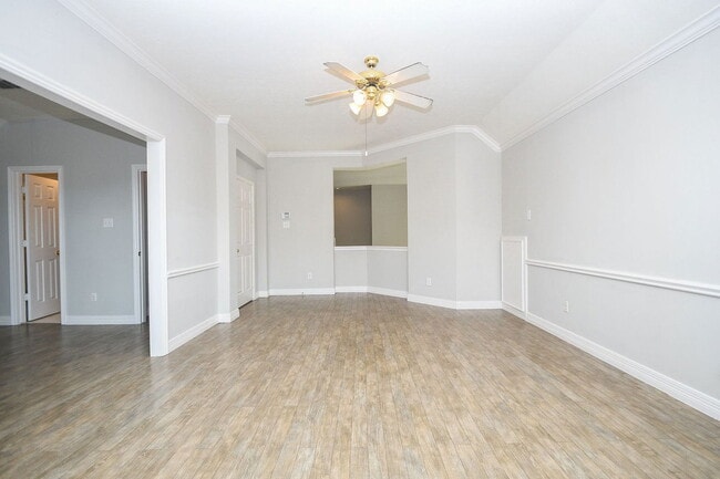 Building Photo - 1803 Red Bud Ln