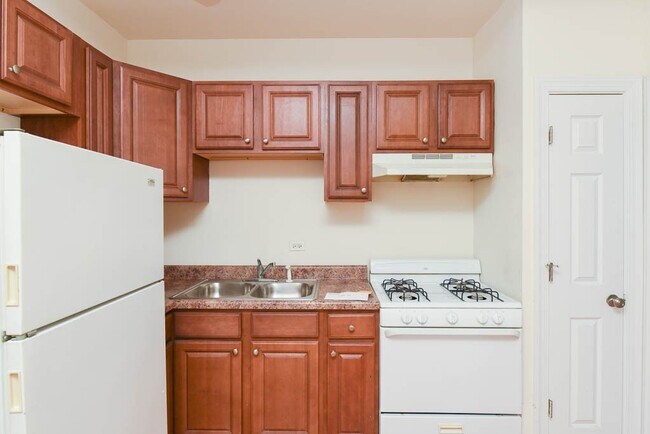 Foto del edificio - 2600 N Kimball Ave