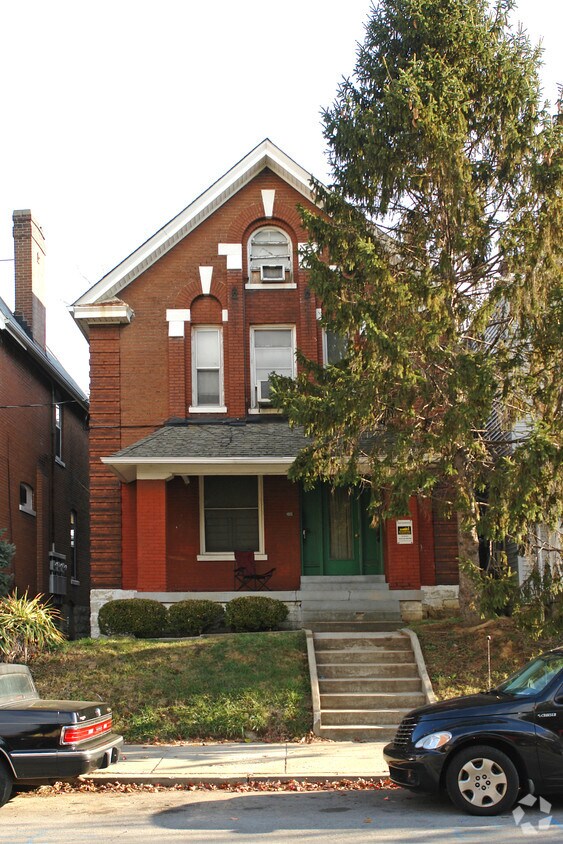 Primary Photo - 1015 Baxter Ave
