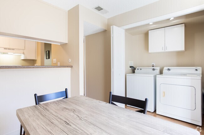 2BR, 1.5BA - 1016 SqFt - Palm Terrace Condominium Rentals