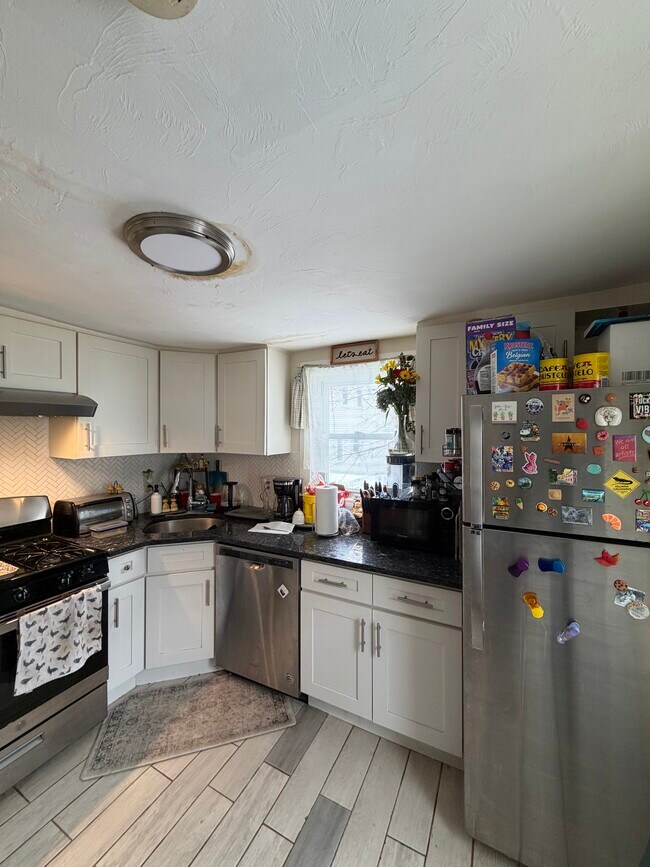 Foto del edificio - 66 Pleasant St