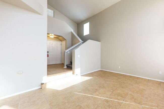 Foto del edificio - 1515 E South Fork Dr