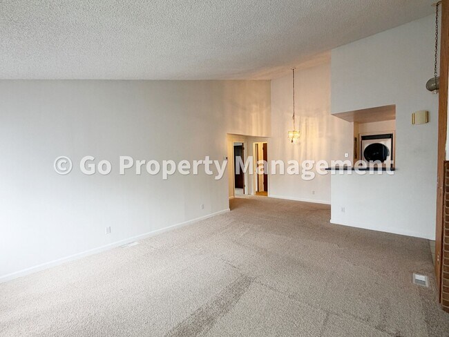 Foto del edificio - 7899 Allison Way