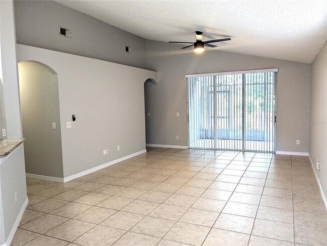 Foto del edificio - 1040 Cherry Valley Way