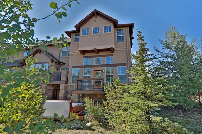 Building Photo - 709 Red Quill Wy