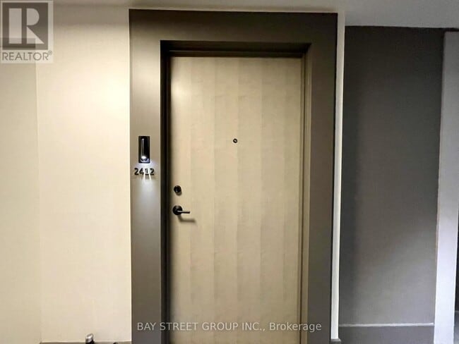 Building Photo - 130 River St