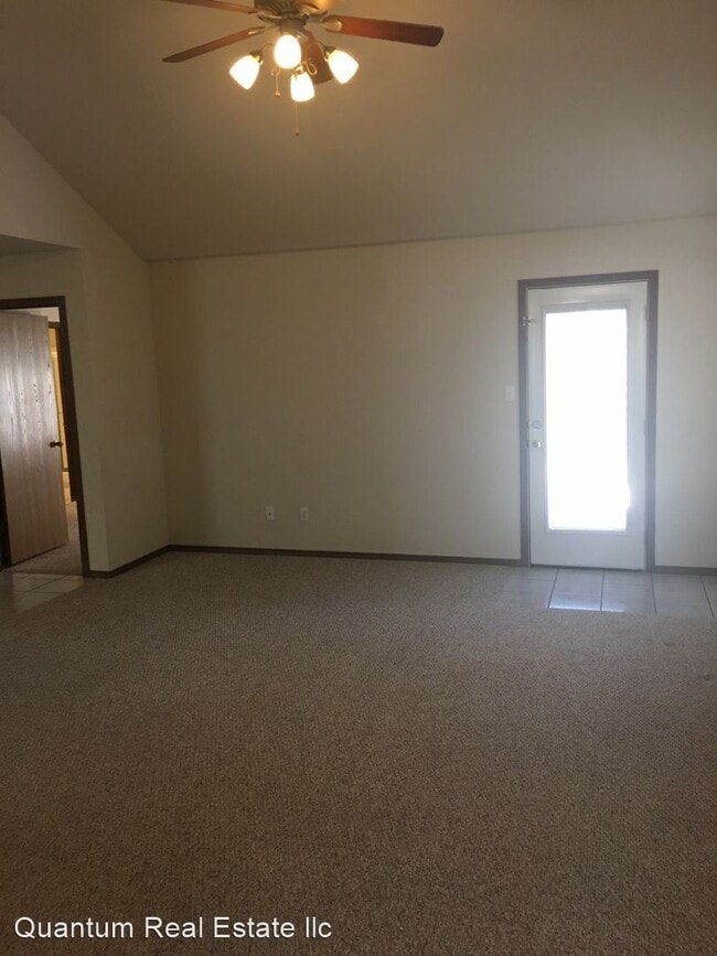 Building Photo - 1115 Grinnel Cir