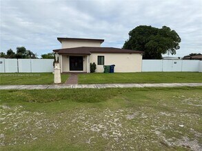 Building Photo - 10865 Gibson Dr