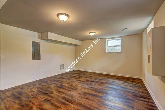 Building Photo - 3644 Tampa Trail SW