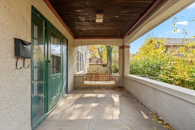 Foto del edificio - 1015 Fairfield Ave