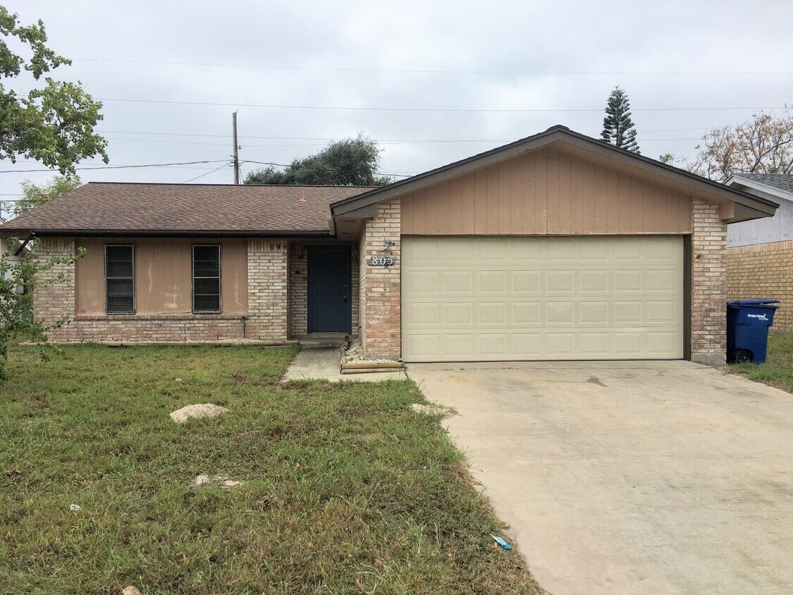 Primary Photo - 805 Orleans Dr