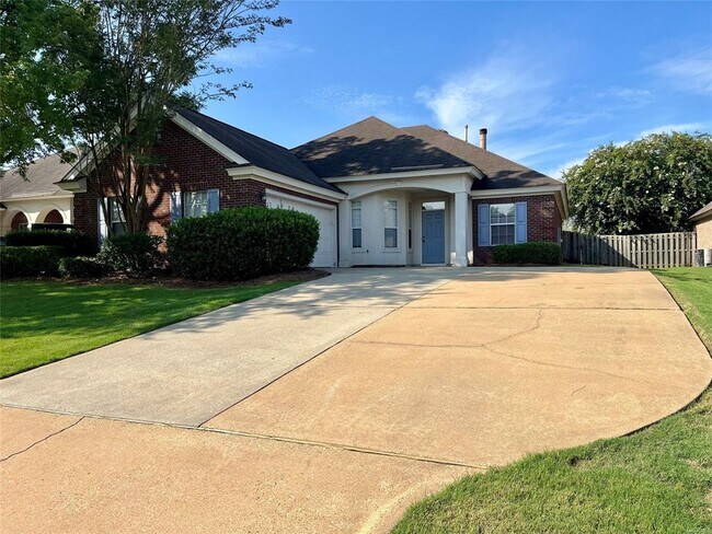 Building Photo - 9679 Greythorne Way