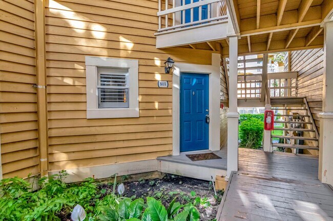 Foto del edificio - FURNISHED 1 Bed / 1 Bath Condo - Utilities Included