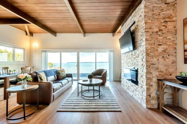 Foto del edificio - 6939 Holeman Ave