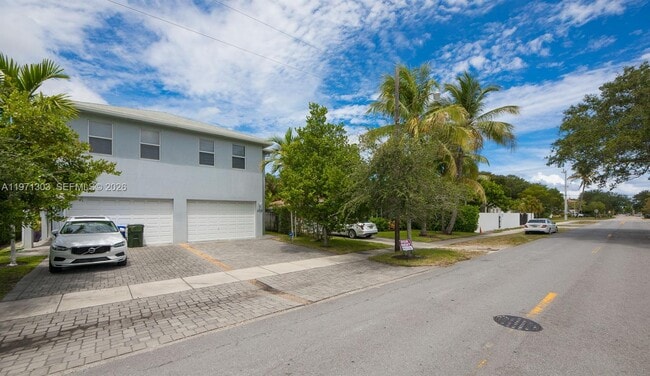 Building Photo - 619 SW 17th St