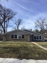 Building Photo - 334 Oakwood St