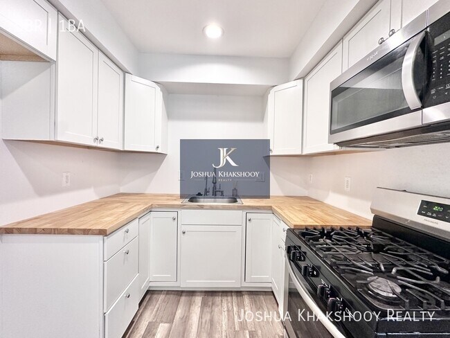 Foto del edificio - 14617 Gilmore St
