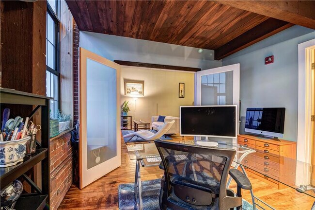 lower bedroom - 589 Atwells Ave