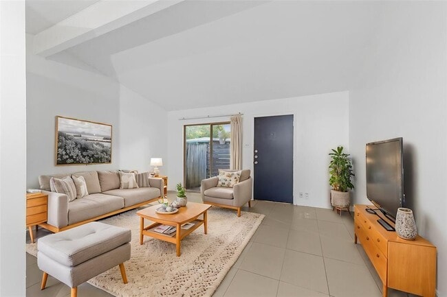 Foto del edificio - 1907 Fairlawn Ln