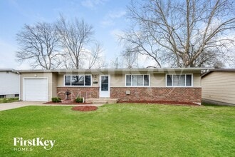 Building Photo - 825 Manresa Ln