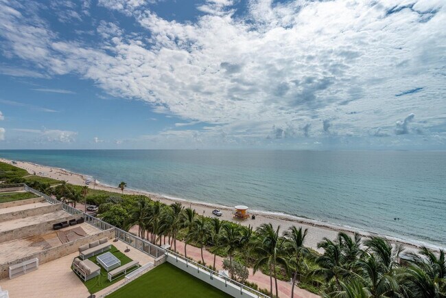 Foto del edificio - 6899 Collins Ave