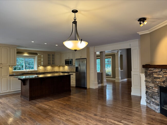 Building Photo - 4072 Prairie St