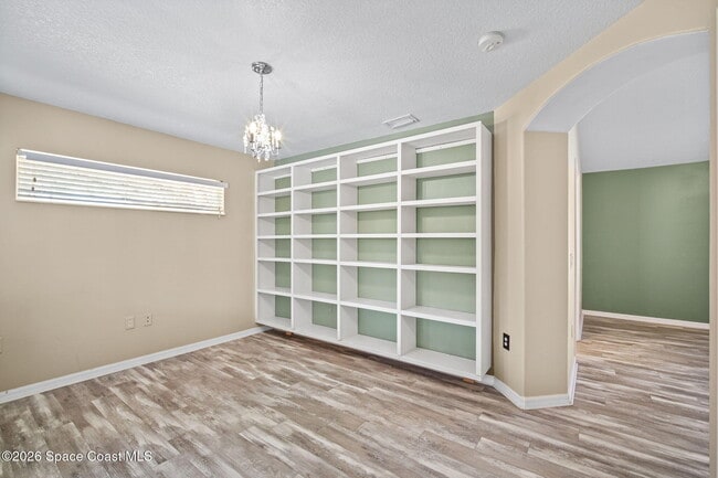 Building Photo - 3625 Fodder Dr