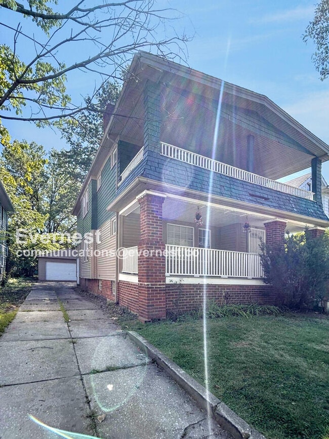 Building Photo - 931 Helmsdale Rd