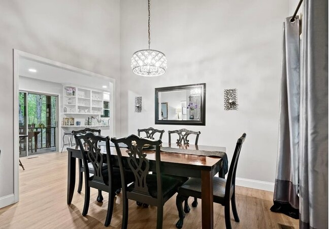 Building Photo - 973 Quail Cove Dr