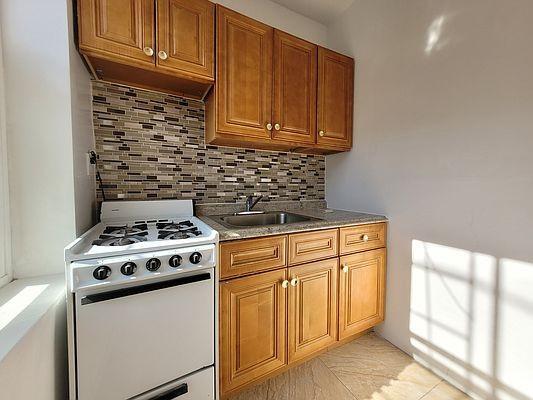 Foto del edificio - 1 bedroom in Bronx NY 10451