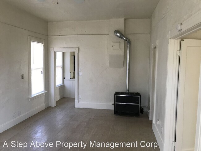 Building Photo - 2 br, 1 bath House - 152 North Coulson Street