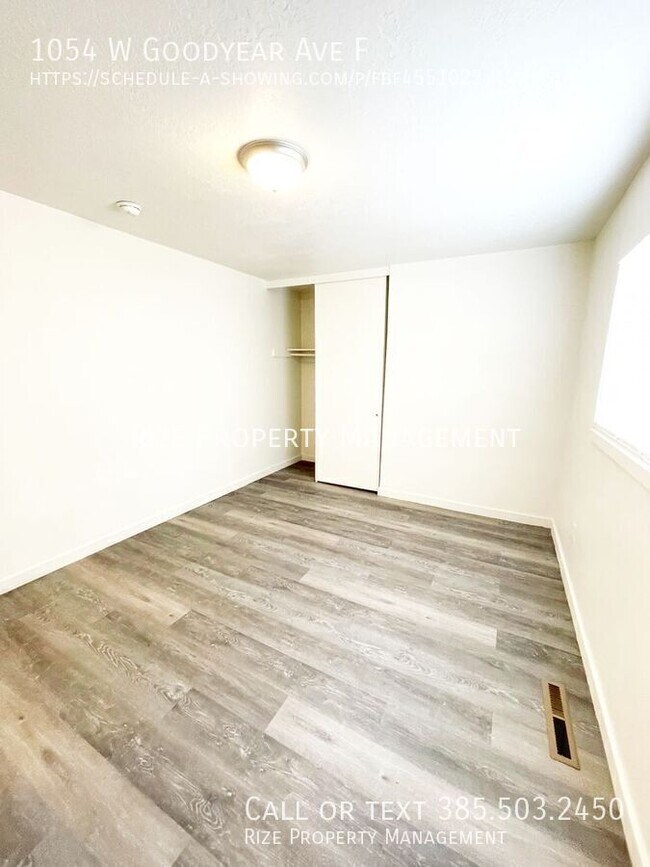 Foto del edificio - 1054 W 1520 N