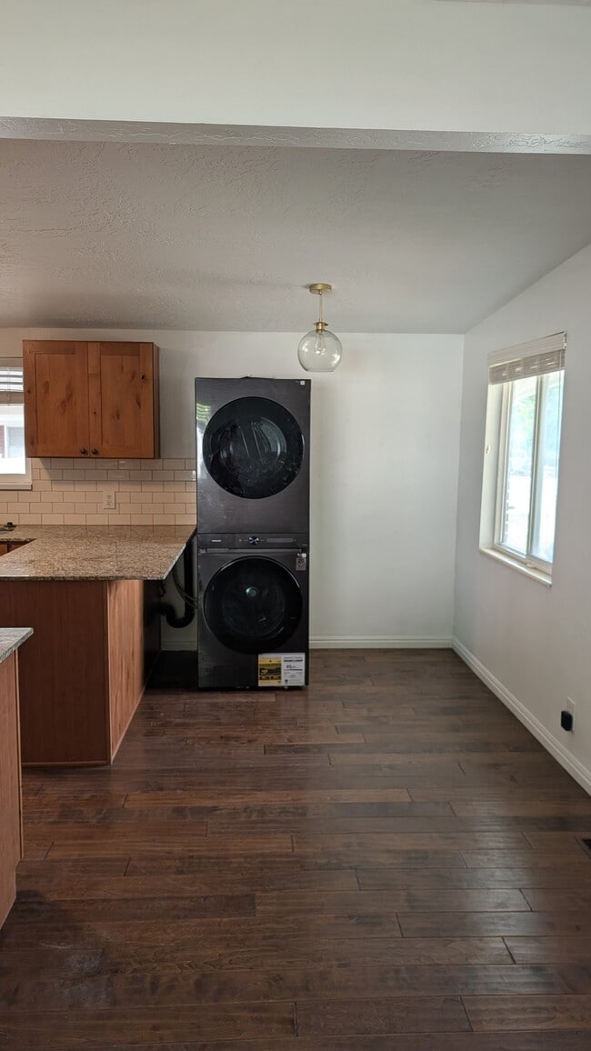 Photo - 711 W 1400 S (Woods Cross, UT) House