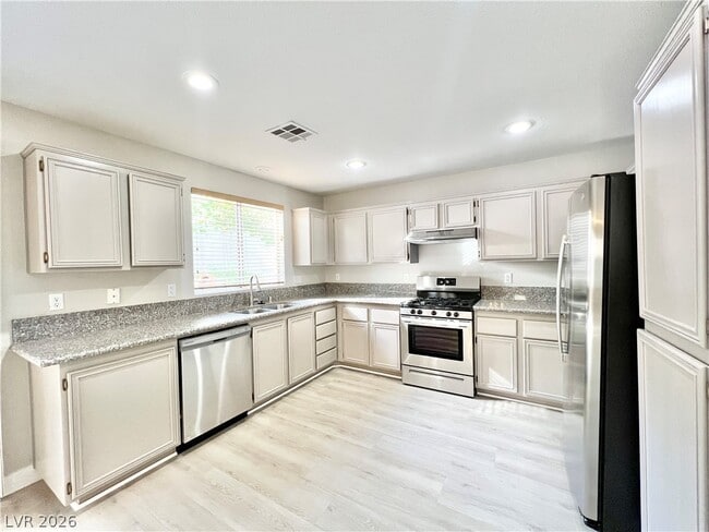 Foto del edificio - 1705 Encarta St