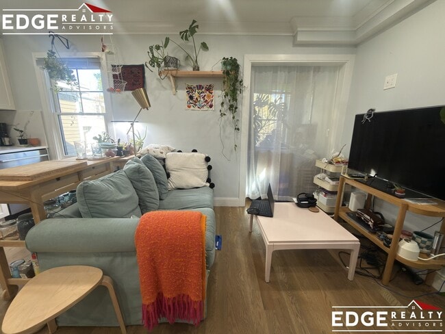 Photo - 14 Lopez Ave Apartment