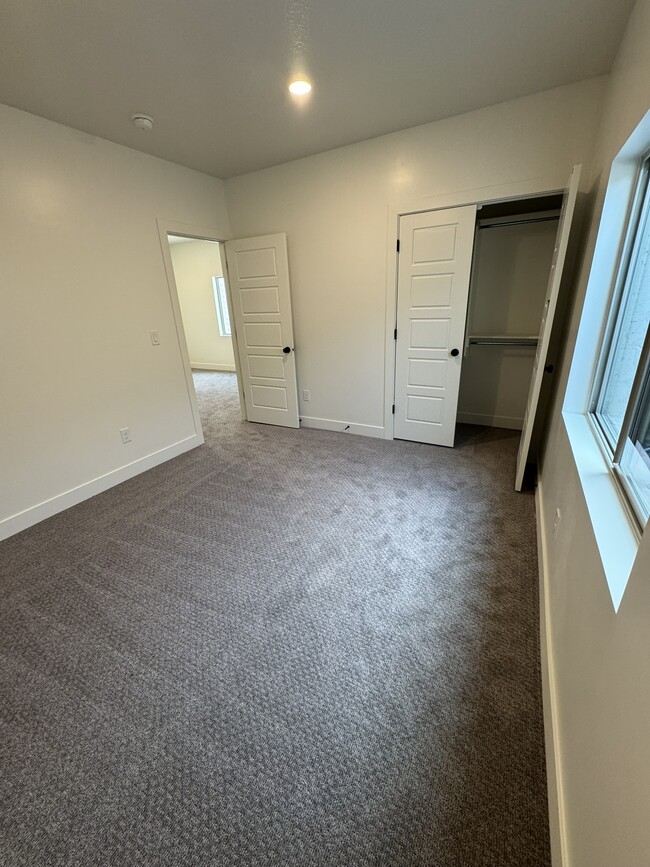 Building Photo - Slatewood Townhomes